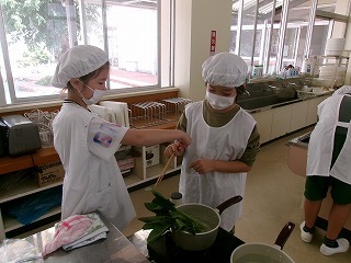 102_2003.jpg